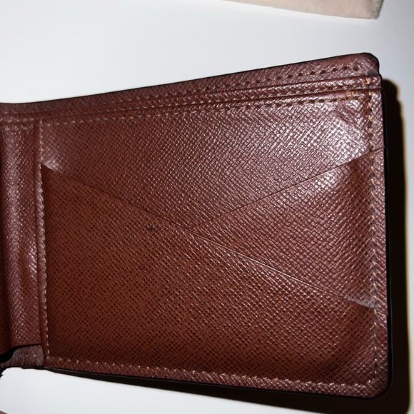 LV Monogram Multiple wallet in great condition. - Picture 5 of 9